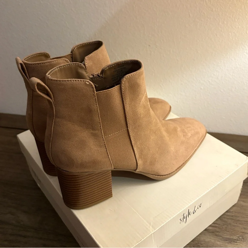 NIB [Style & Co.] Aloraa Square Toe Side Zip Ankle Suede Ankle Boots Women’s 9.5 - Picture 5 of 11
